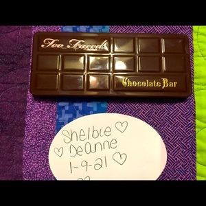 Too Faced Chocolate Bar Palette  🍫